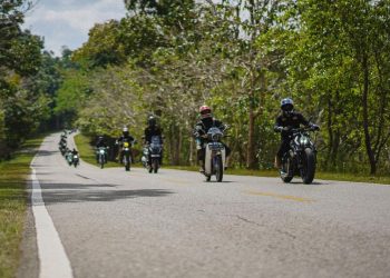 Touring 600 Km di Sumba Dapatkan dengan Pembelian Pelumas