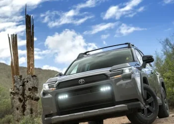 Tombol Fisik Akan Kembali di RAV4 Generasi Baru Toyota