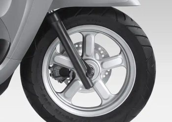 3 Tanda Ban Motor Harus Segera Diganti Sebelum Terlambat