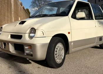 Suzuki Alto Works 90-an yang Langka dan Orisinal Masuk Meja Lelang