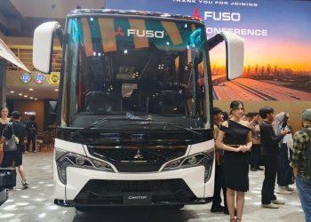 Canter Extra Long Bus Dipamerkan di GIIAS 2026 oleh Mitsubishi Fuso