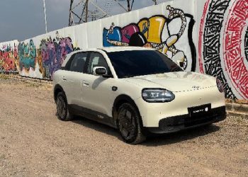 Kesan Pertama Berkendara Mobil Listrik yang Menyenangkan dan Ramah Lingkungan