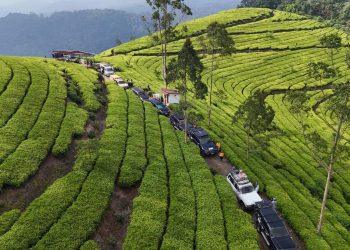 82 Mobil Off-Road Menjelajahi Jawa Tengah dengan Misi Unik