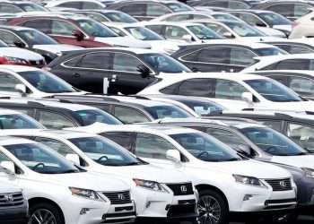 Penjualan Anjlok Selama 4 Bulan Berturut-turut