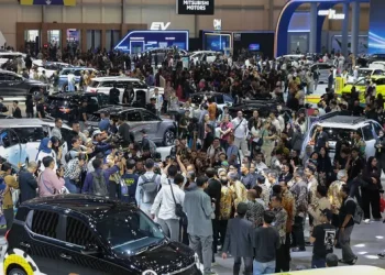 Deretan Mobil Warna Ungu yang Menarik Pengunjung di GIIAS 2026