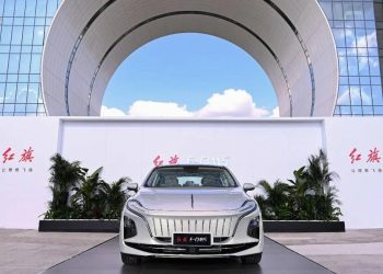 Mobil Pertama yang Menggunakan Baterai Flash Charging oleh Hongqi