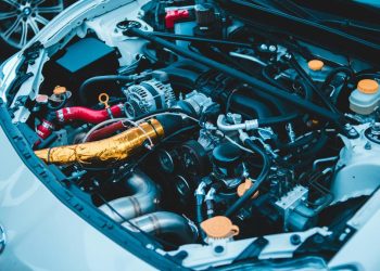 Mesin Mobil Pincang Saat Dinyalakan Cek 6 Komponen Ini yang Perlu Diperiksa