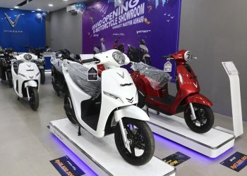 Satu Menit yang Mengubah Cara Mobilitas Motor Listrik