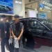 Mobil di GIIAS Selalu Bersih, Ada Sosok yang Tak Pernah Berhenti Membersihkan