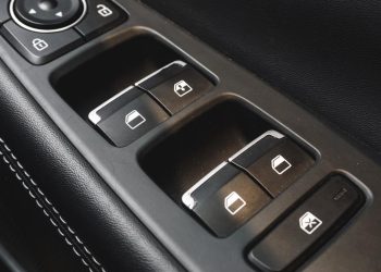 Power Window yang Seret, Coba Trik Sederhana Ini untuk Mengatasinya