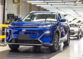 Produksi Geely EX5 EM-i Super Hybrid Telah Dimulai