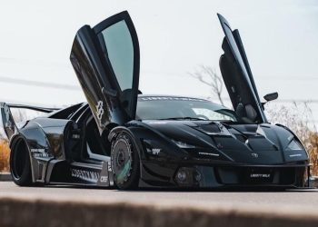 Modifikasi Ekstrem Lamborghini Murcielago oleh Liberty Walk