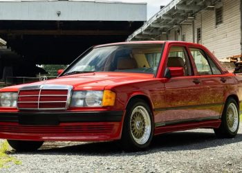 Satu-satunya di Dunia, Mercedes-Benz 190E Ini Ditenagai Mesin Turbo Callaway