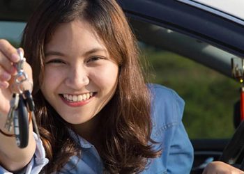 Sebelum Memberi Anak Kunci Mobil, Pahami Lima Risiko Besar yang Ada