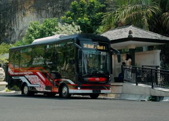 Transportasi Publik Bali Mengandalkan Hyundai County EV Sebagai Solusi Baru