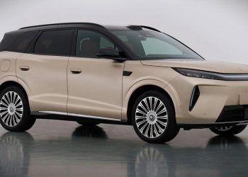 Tenaga Kendaraan Listrik AWD Naik Drastis