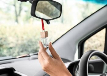 Rekomendasi Pengharum Mobil untuk Perjalanan yang Nyaman dan Menyegarkan