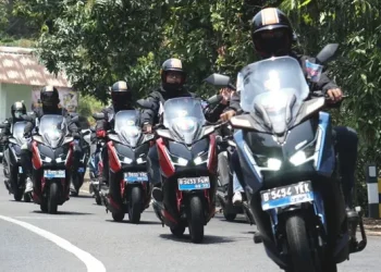 Motor listrik ini bisa tempuh perjalanan Bromo ke Madura hanya sekali isi daya