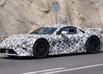 Penerus Lexus LFA Terlihat di Kamera dengan Fitur Manual Simulasi